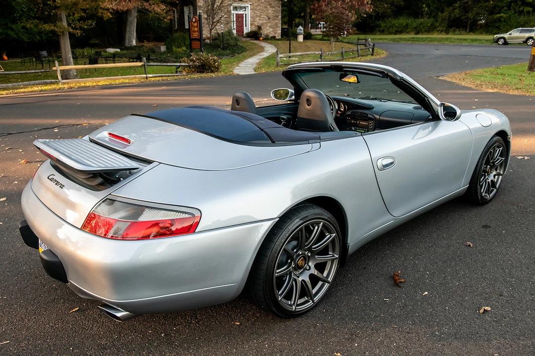 2001 Porsche 996 Carrera - Image 6 of 31