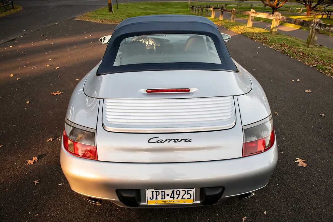 2001 Porsche 996 Carrera - Image 28 of 31