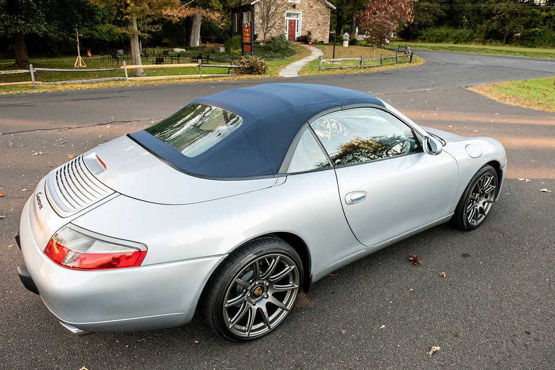 2001 Porsche 996 Carrera - Image 29 of 31