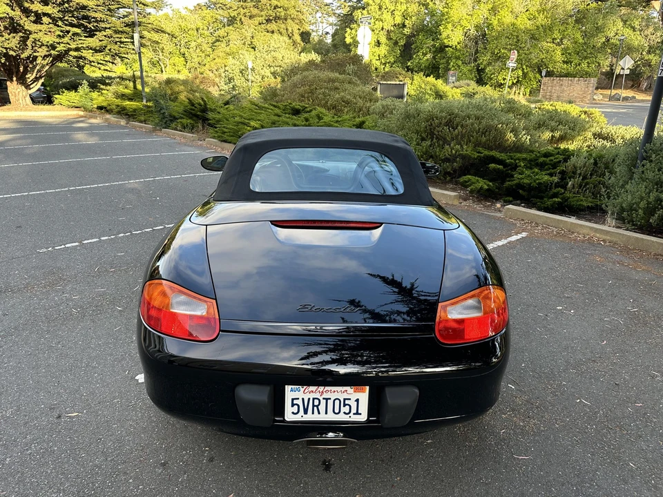 2001 Porsche 986 Boxster - Image 15 of 31