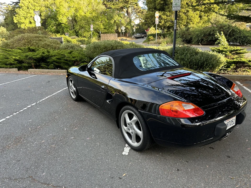 2001 Porsche 986 Boxster - Image 17 of 31