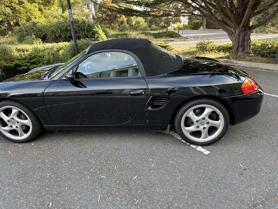 2001 Porsche 986 Boxster - Image 20 of 31