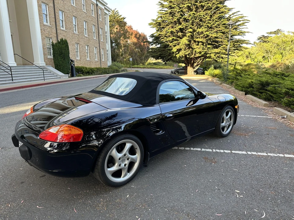 2001 Porsche 986 Boxster - Image 10 of 31