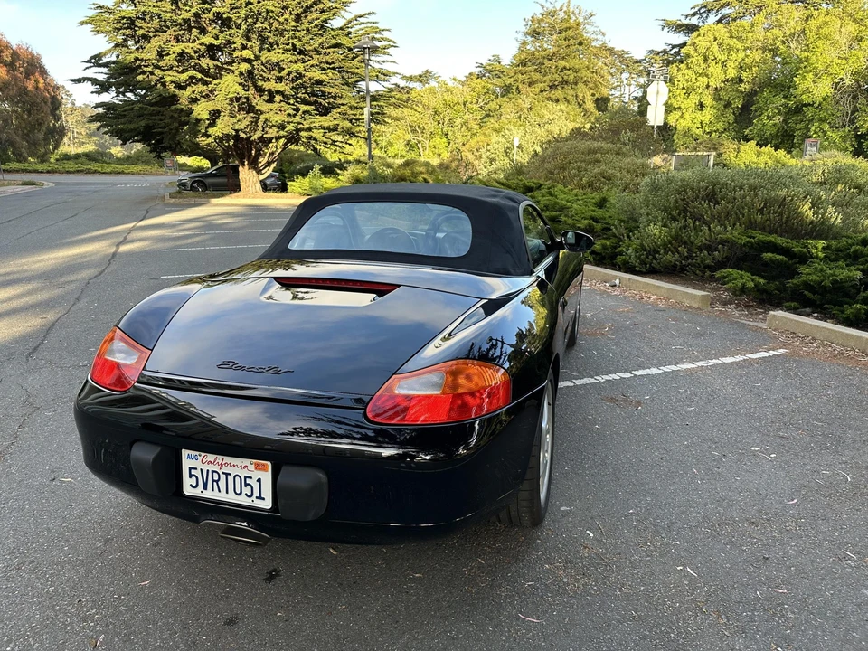 2001 Porsche 986 Boxster - Image 13 of 31