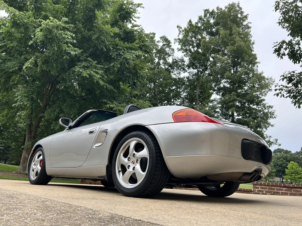 2001 Porsche - Image 16 of 31