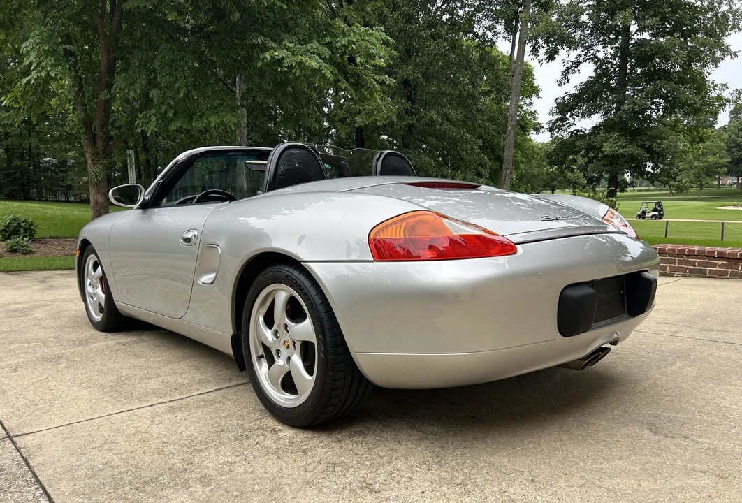 2001 Porsche - Image 17 of 31