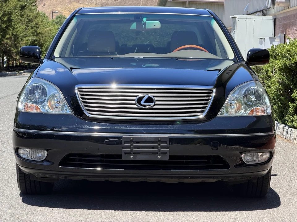 2002 Lexus LS 3rd Gen - Image 10 of 31