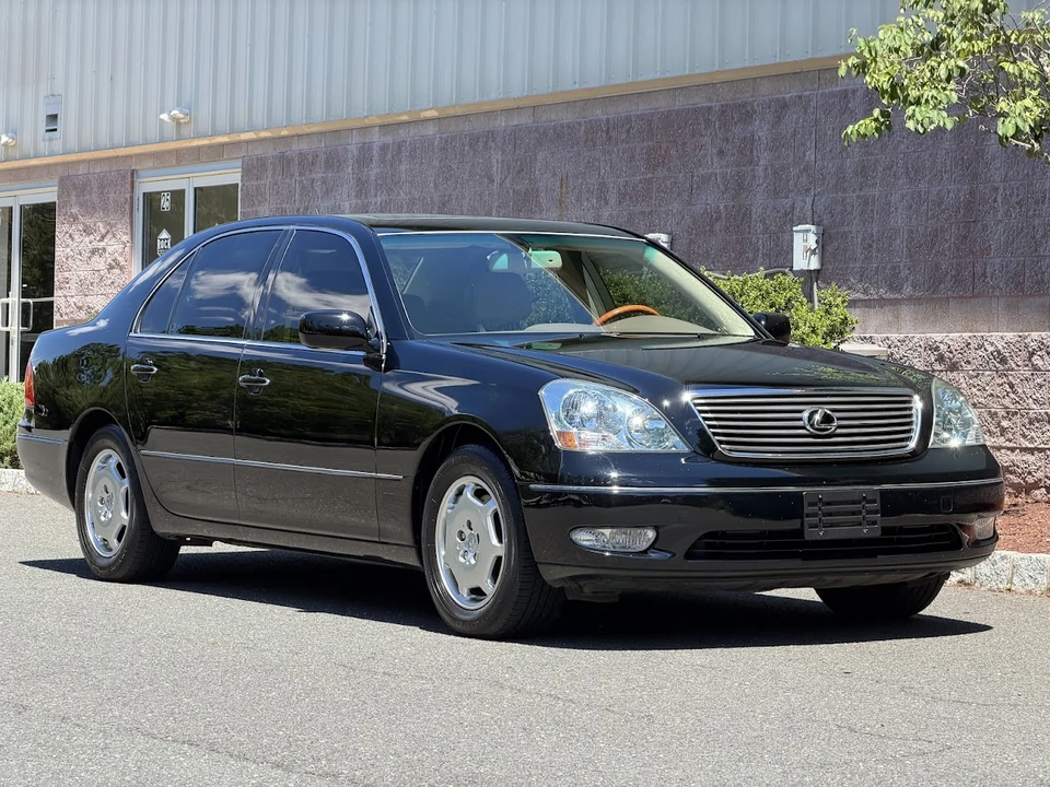 2002 Lexus LS 3rd Gen - Image 11 of 31