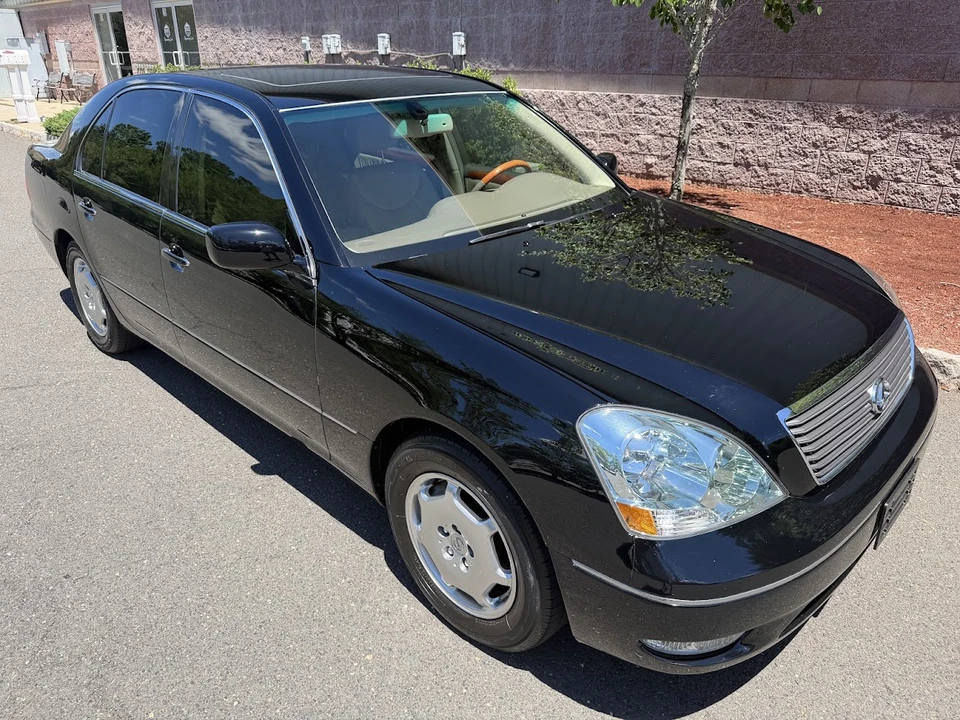 2002 Lexus LS 3rd Gen - Image 12 of 31