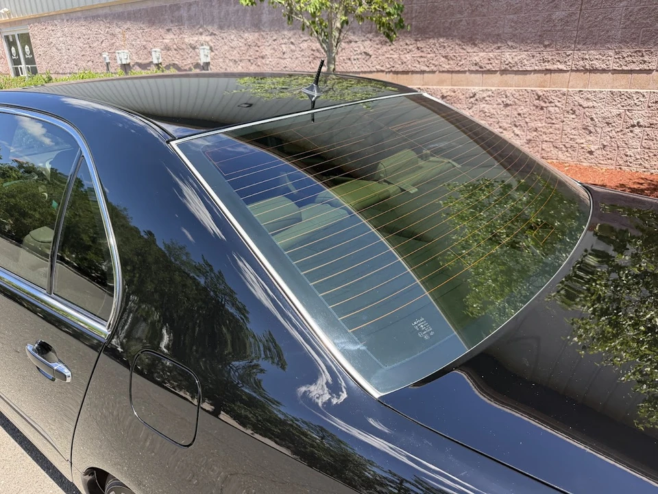 2002 Lexus LS 3rd Gen - Image 31 of 31
