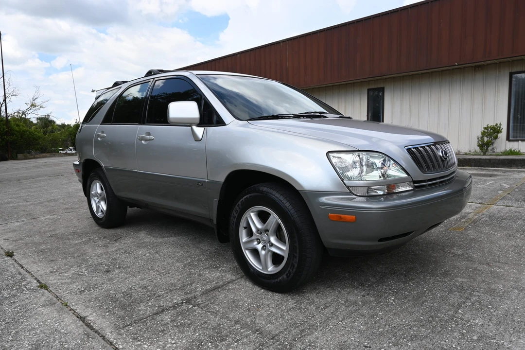 2002 Lexus RX 1st Gen - Image 8 of 31