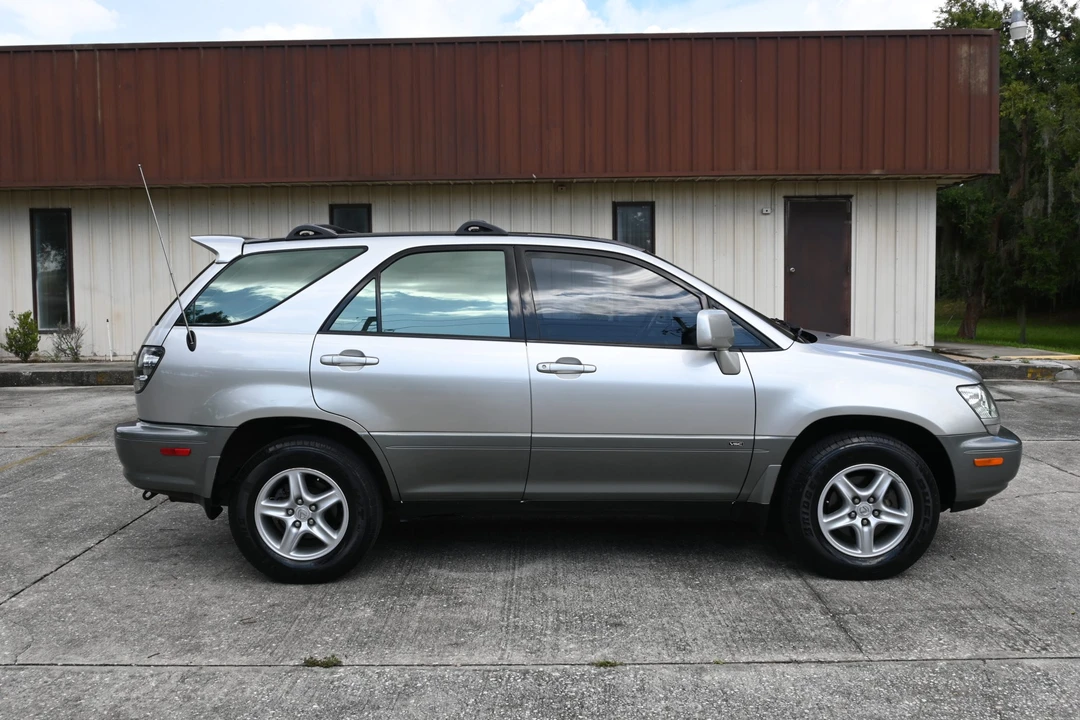 2002 Lexus RX 1st Gen - Image 10 of 31