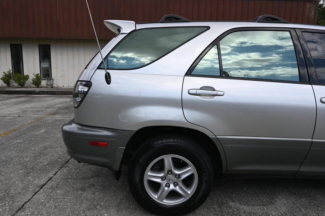 2002 Lexus RX 1st Gen - Image 30 of 31