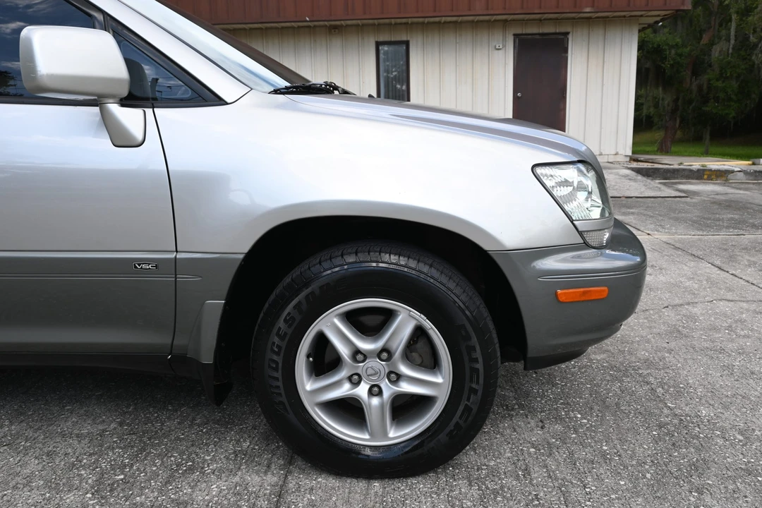 2002 Lexus RX 1st Gen - Image 24 of 31