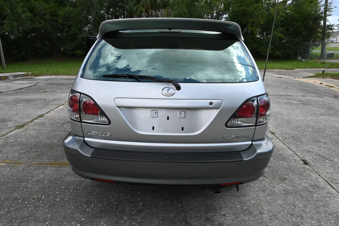 2002 Lexus RX 1st Gen - Image 15 of 31