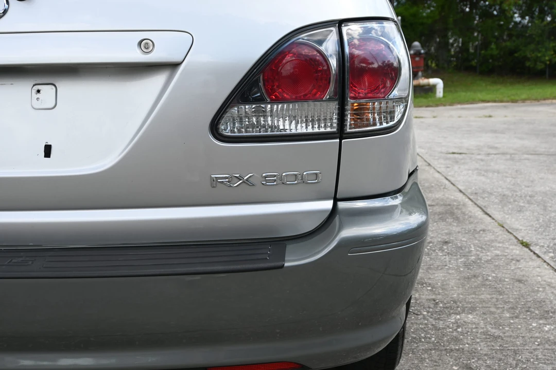 2002 Lexus RX 1st Gen - Image 31 of 31