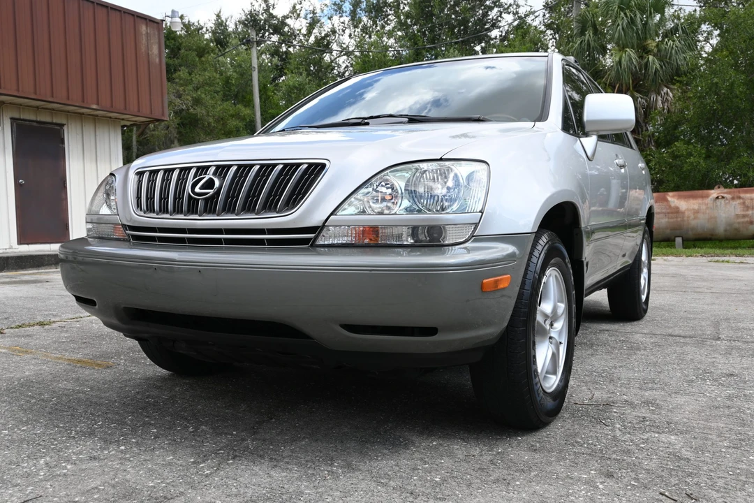 2002 Lexus RX 1st Gen - Image 3 of 31