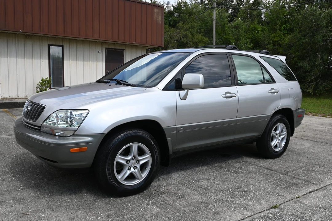 2002 Lexus RX 1st Gen - Image 2 of 31