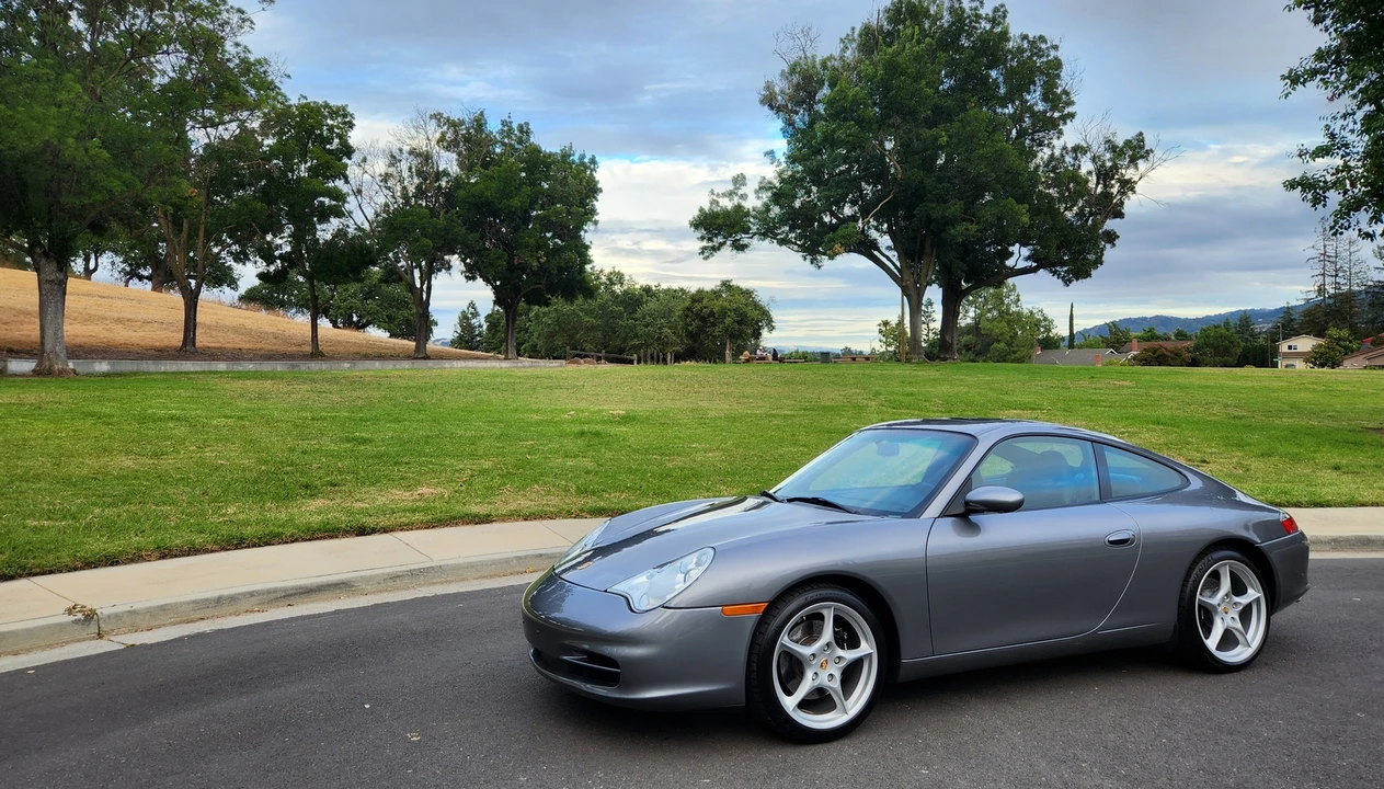 2002 Porsche 996 Carrera - Image 28 of 31