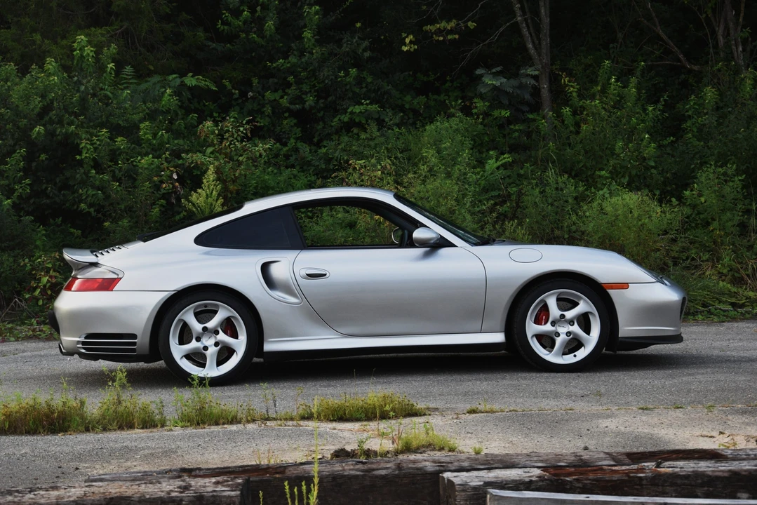 2002 Porsche 996 Turbo - Image 15 of 31