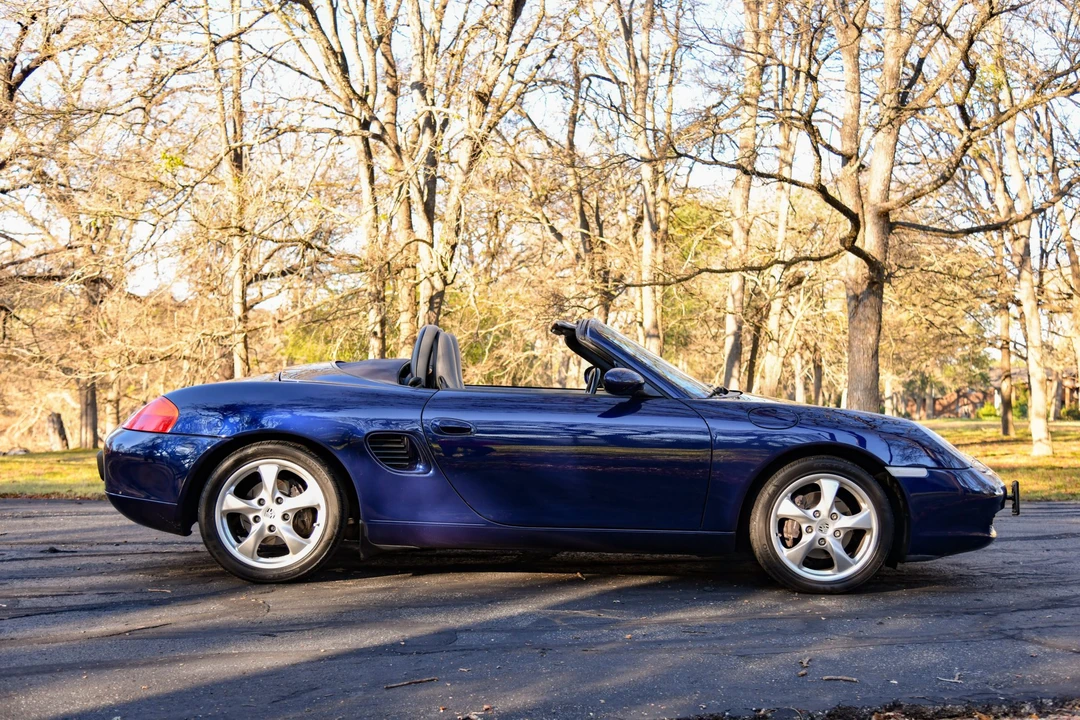 2002 Porsche 986 Boxster - Image 16 of 31