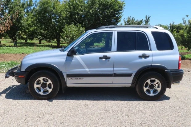 2003 Geo Tracker - Image 3 of 8