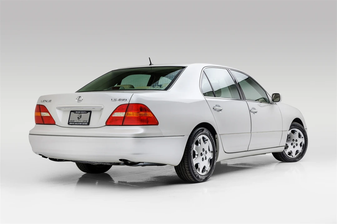 2003 Lexus LS 3rd Gen - Image 6 of 31