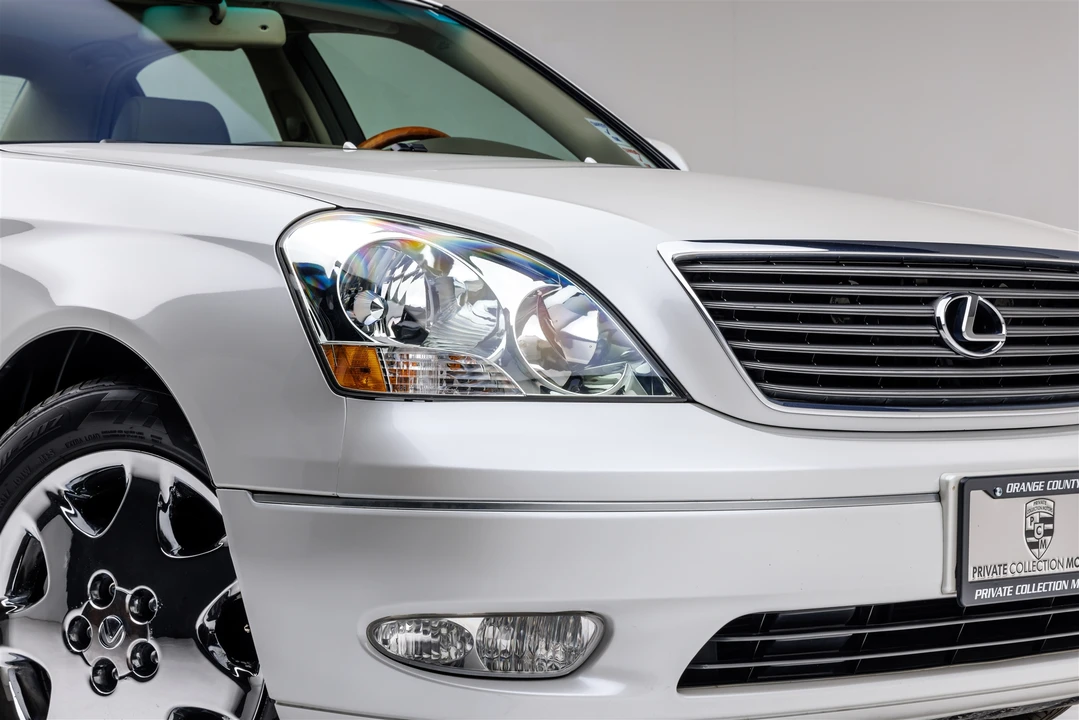 2003 Lexus LS 3rd Gen - Image 11 of 31