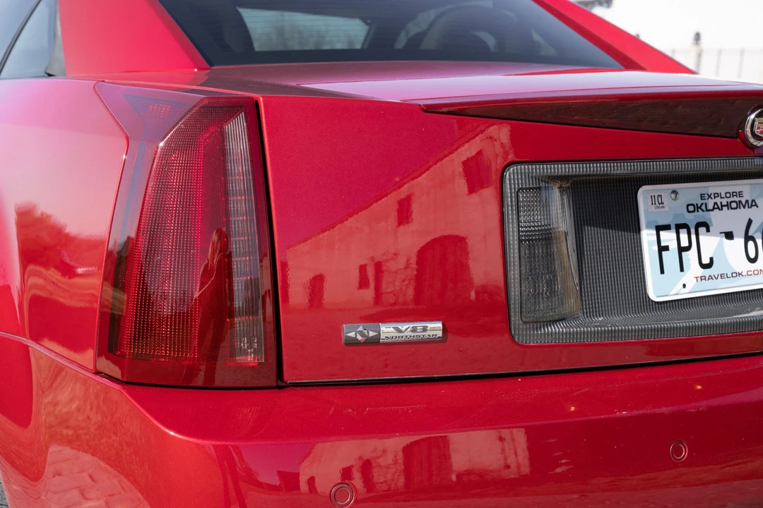 2004 Cadillac XLR - Image 30 of 31