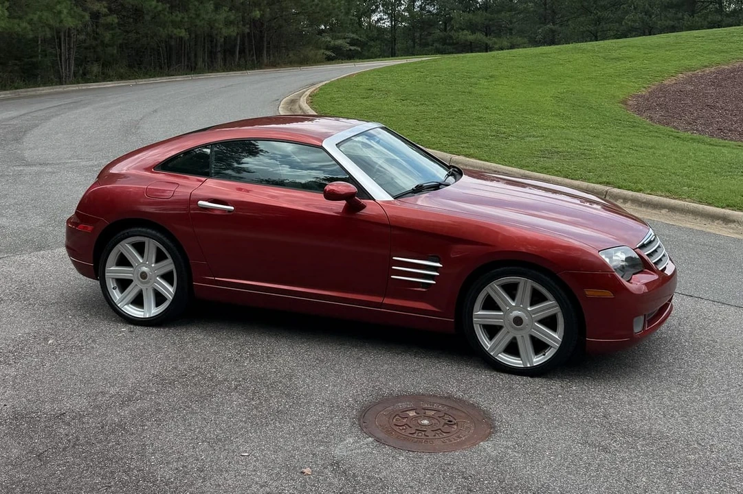 2004 Chrysler Crossfire - Image 7 of 31