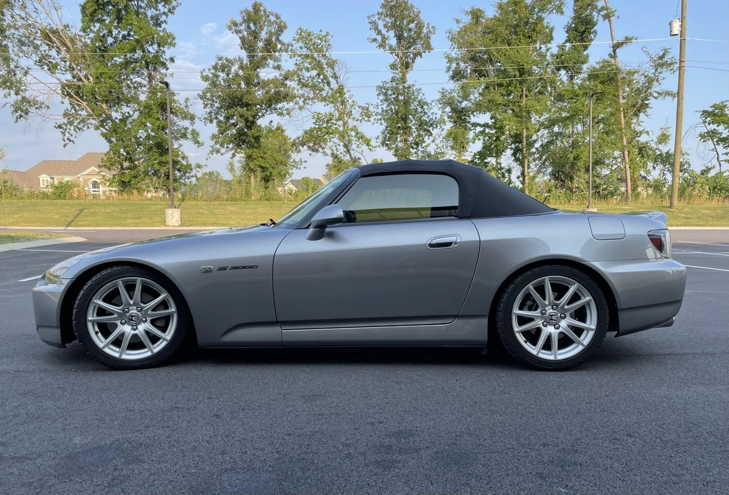 2004 Honda AP2 S2000 - Image 23 of 31