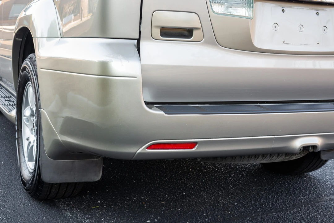 2004 Lexus GX 1st Gen - Image 12 of 31