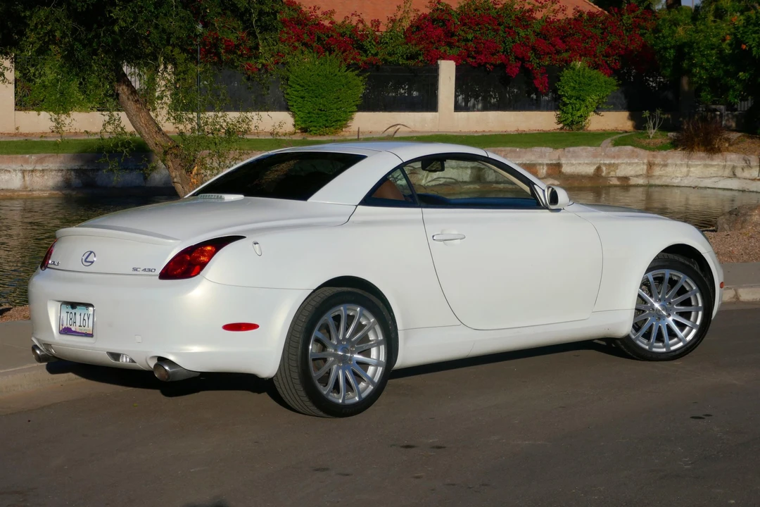 2004 Lexus SC430 - Image 13 of 31