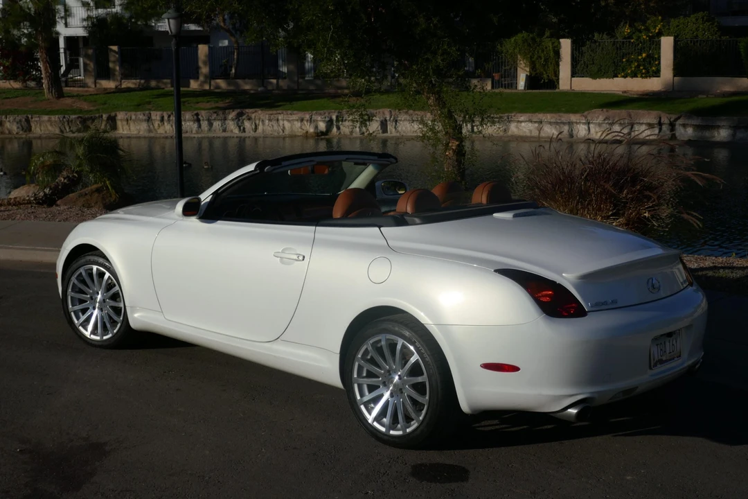 2004 Lexus SC430 - Image 17 of 31