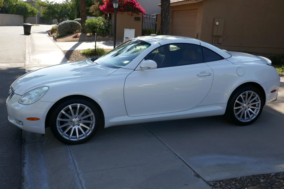 2004 Lexus SC430 - Image 3 of 31
