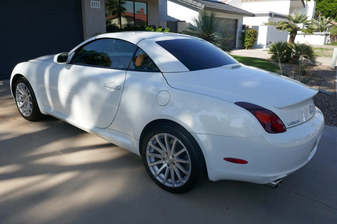 2004 Lexus SC430 - Image 4 of 31