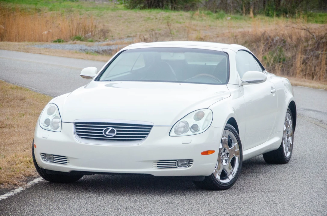 2004 Lexus SC430 - Image 2 of 31