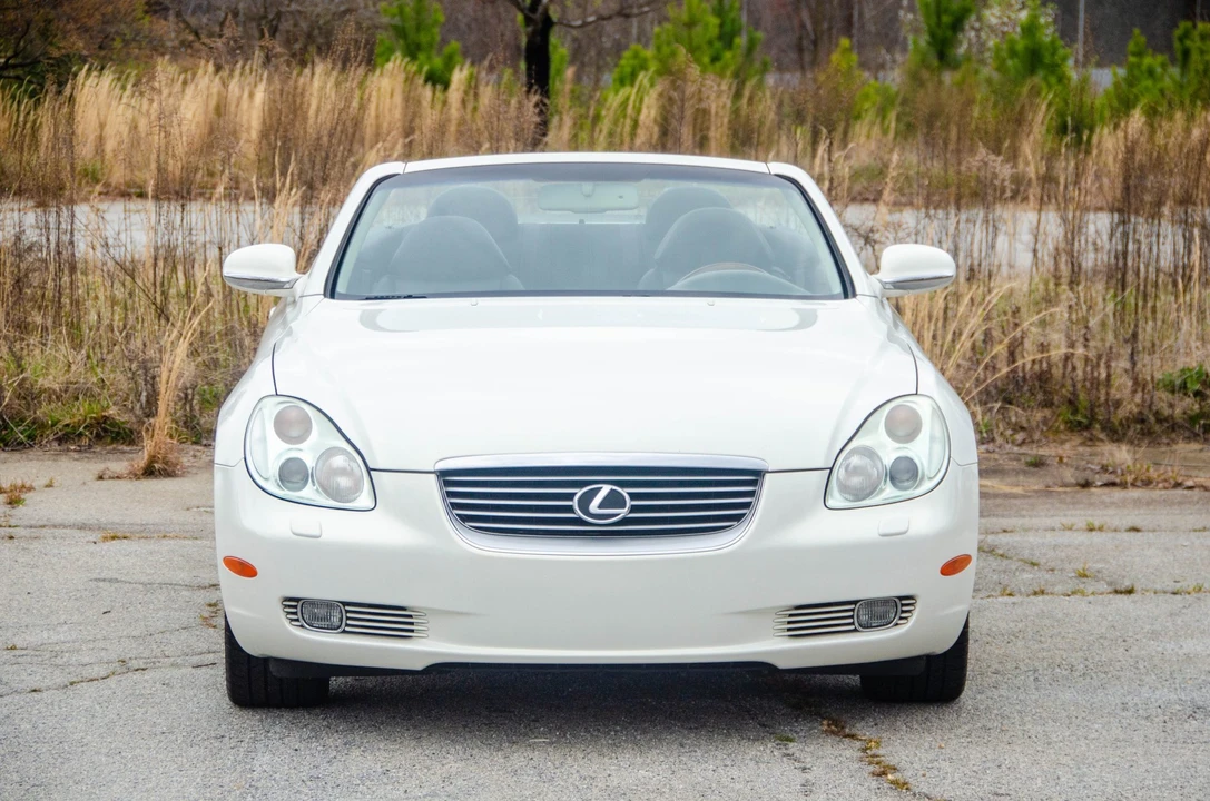 2004 Lexus SC430 - Image 15 of 31