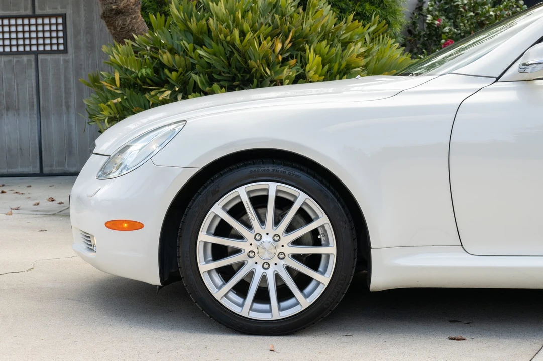 2004 Lexus SC430 - Image 17 of 31
