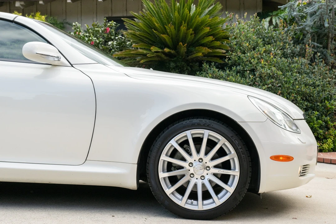 2004 Lexus SC430 - Image 24 of 31