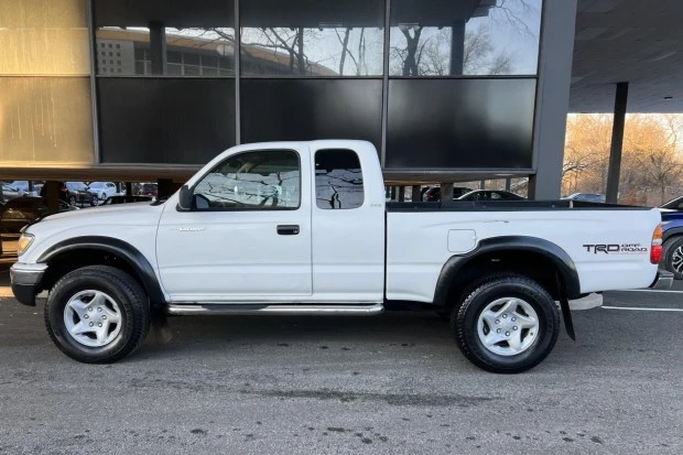 2004 Toyota Tacoma 1st Gen - Image 3 of 7
