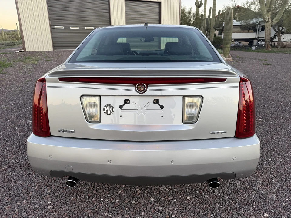 2005 Cadillac STS - Image 11 of 31