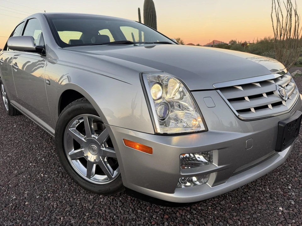 2005 Cadillac STS - Image 7 of 31