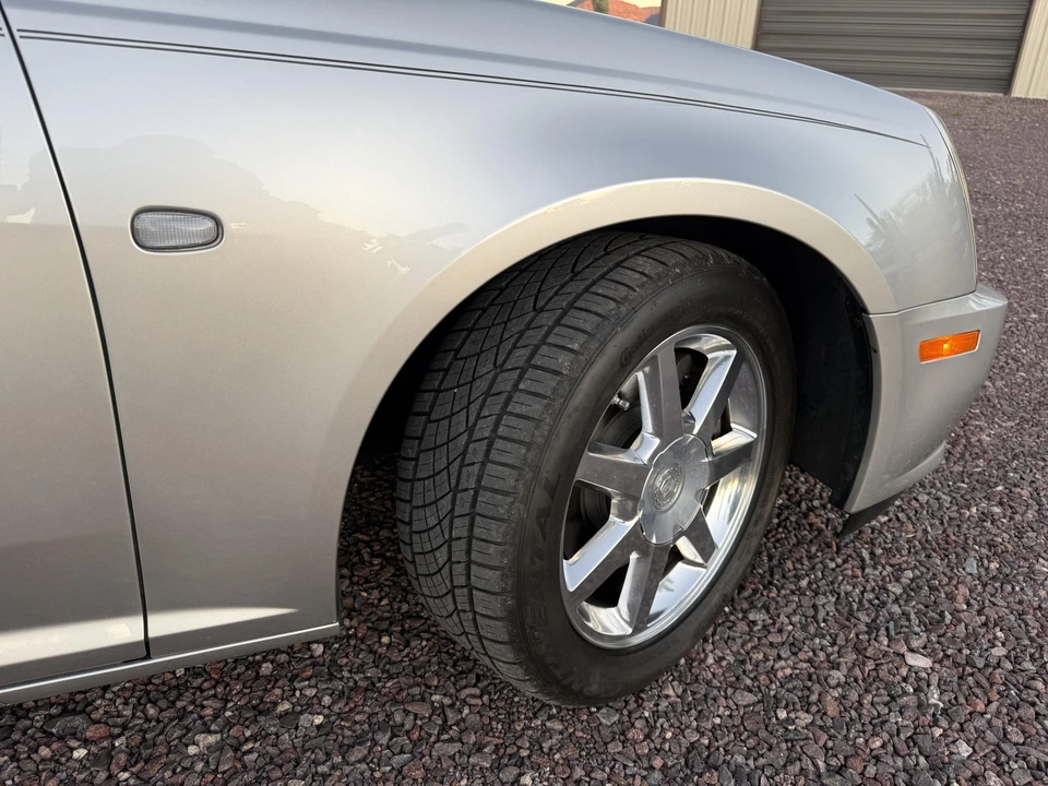 2005 Cadillac STS - Image 27 of 31