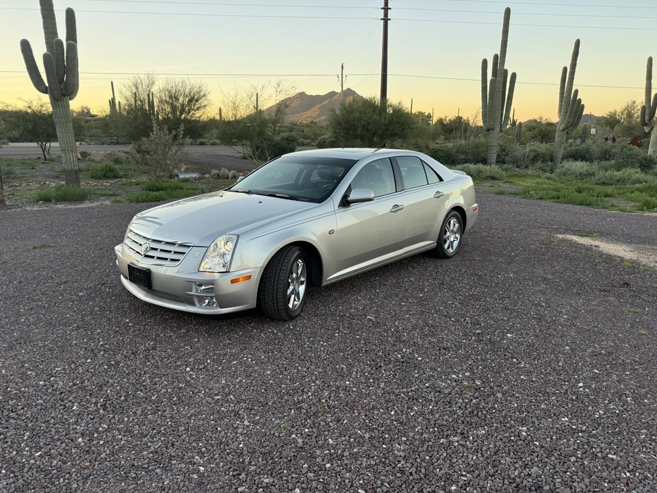 2005 Cadillac STS - Image 2 of 31