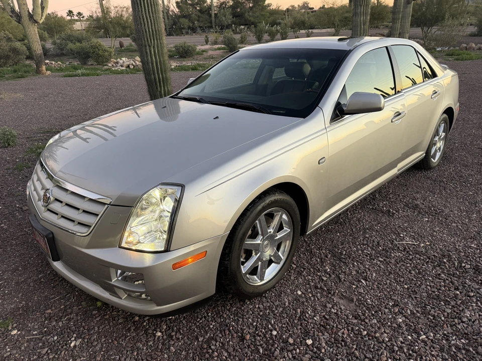 2005 Cadillac STS - Image 4 of 31