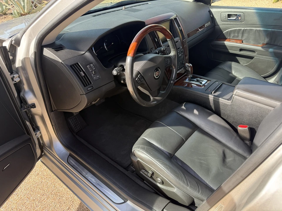 2005 Cadillac STS - Image 29 of 31
