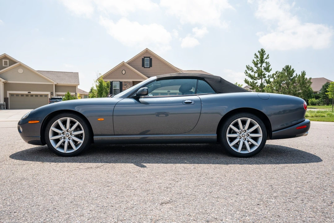 2005 Jaguar X100 XK8 - Image 16 of 31