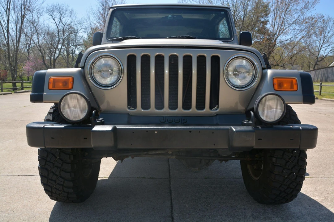 2005 Jeep TJ Wrangler - Image 11 of 31