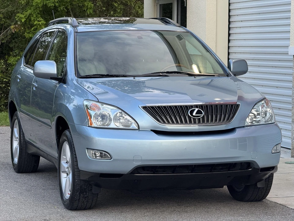 2005 Lexus RX 2nd Gen - Image 15 of 31